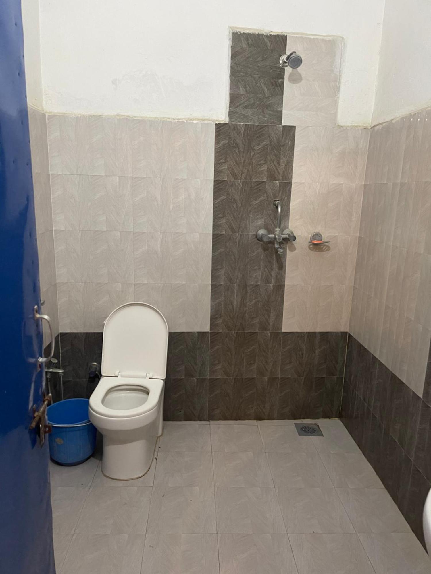 Tara Guesthouse - Sauraha,Chitwan Εξωτερικό φωτογραφία