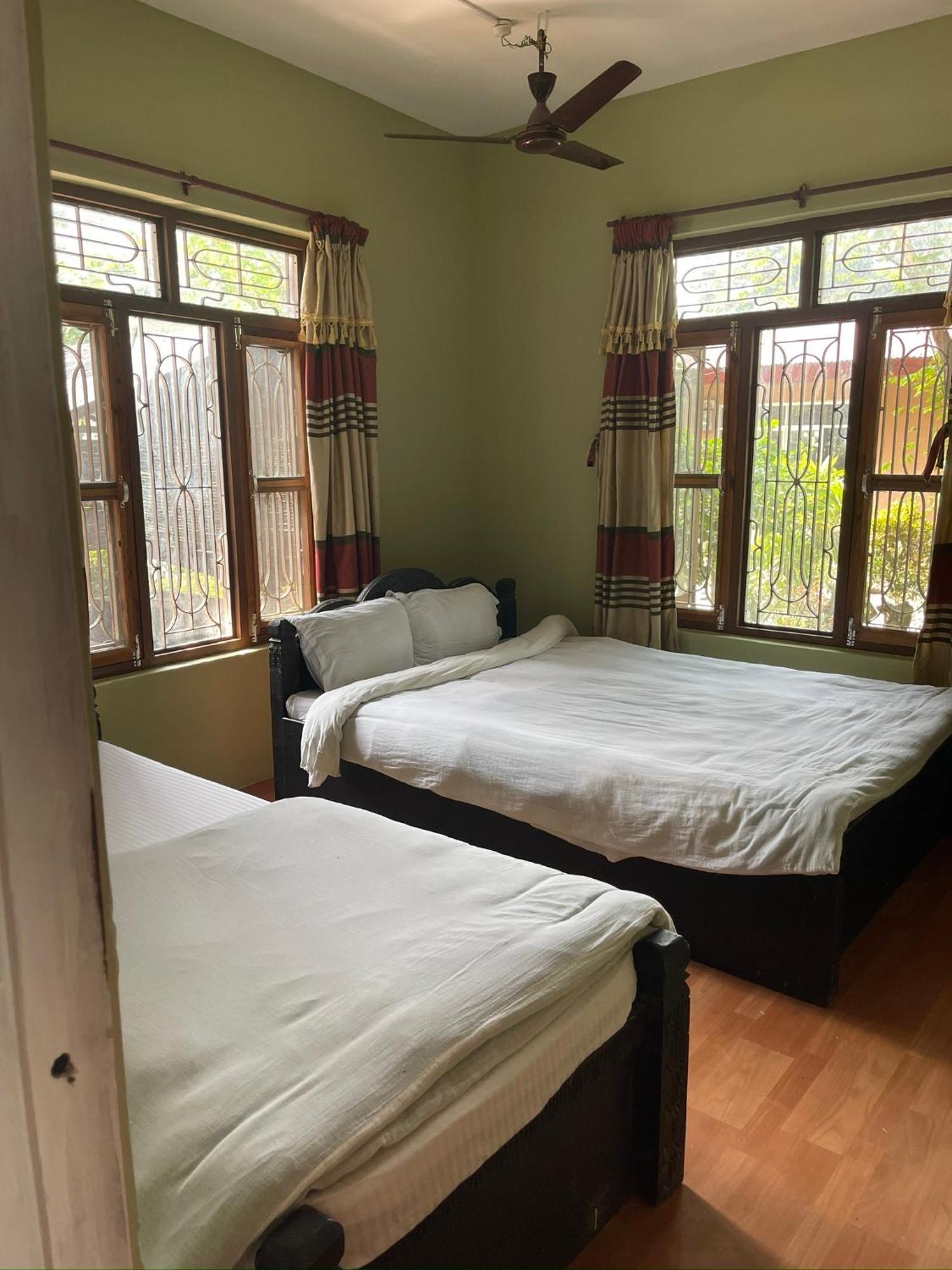 Tara Guesthouse - Sauraha,Chitwan Εξωτερικό φωτογραφία