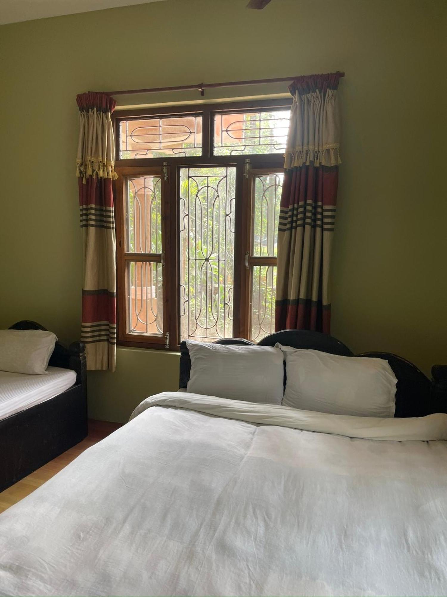 Tara Guesthouse - Sauraha,Chitwan Εξωτερικό φωτογραφία