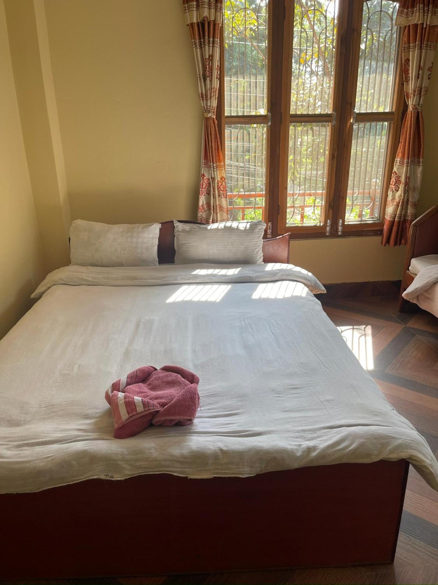 Tara Guesthouse - Sauraha,Chitwan Εξωτερικό φωτογραφία