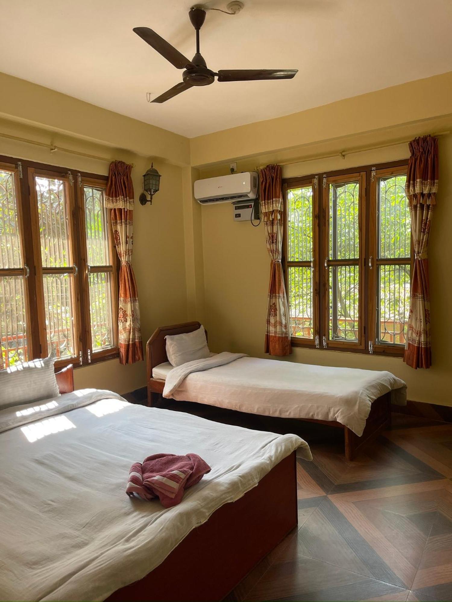 Tara Guesthouse - Sauraha,Chitwan Εξωτερικό φωτογραφία