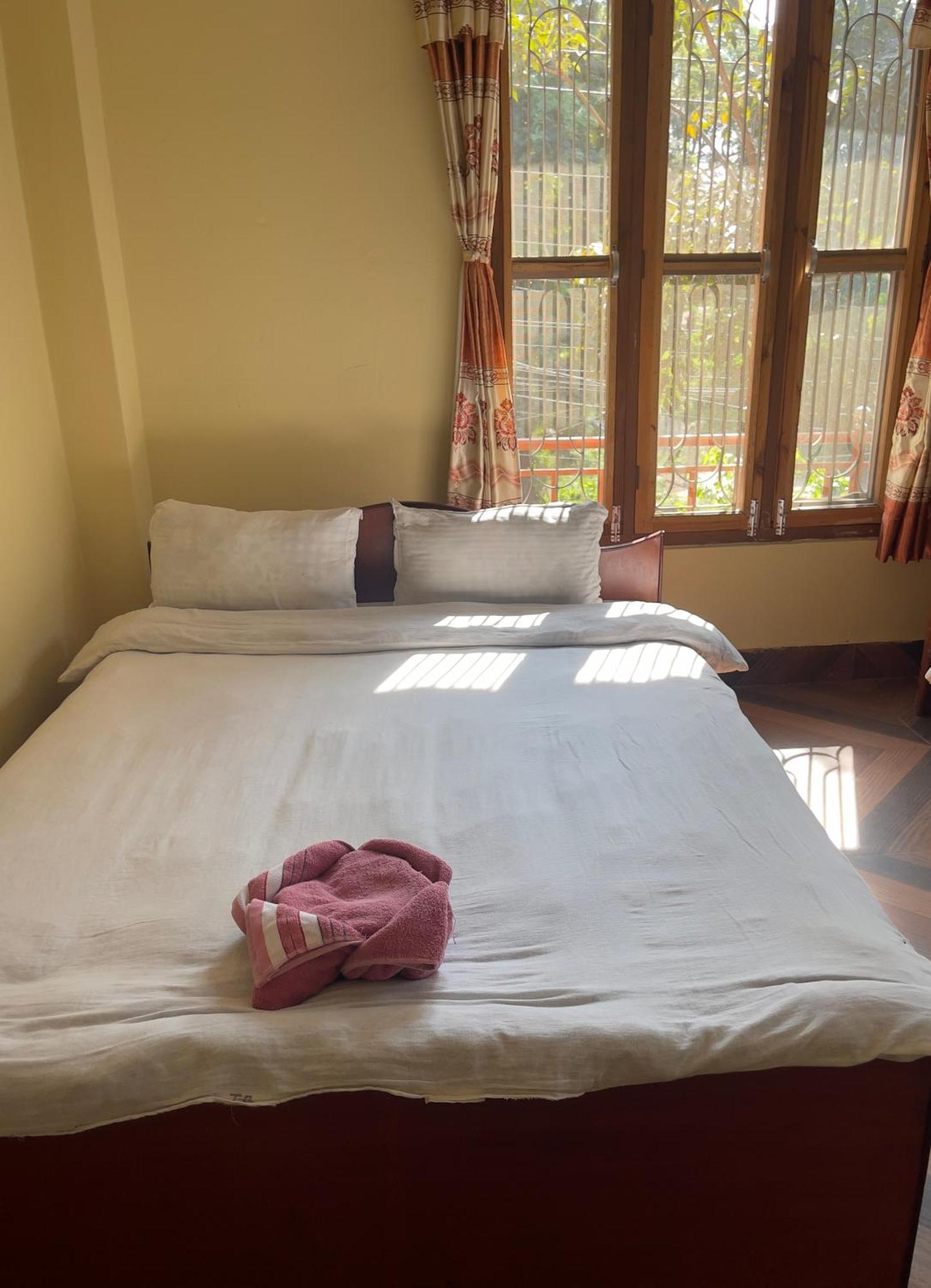 Tara Guesthouse - Sauraha,Chitwan Εξωτερικό φωτογραφία